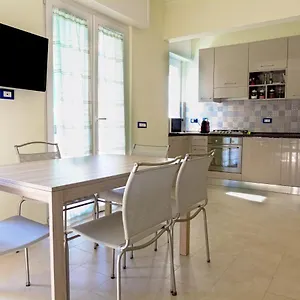 https://trilocale-con-posto-autoac-e-wifi-a-150m-dal-mare.hotelitalianriviera.com